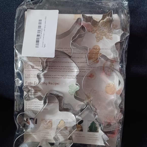 NEW 6pc Christmas Cookie Cutters Set - Picture 2 of 10